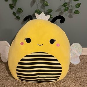 Squishmallows 16" Sunny the Queen
Bee